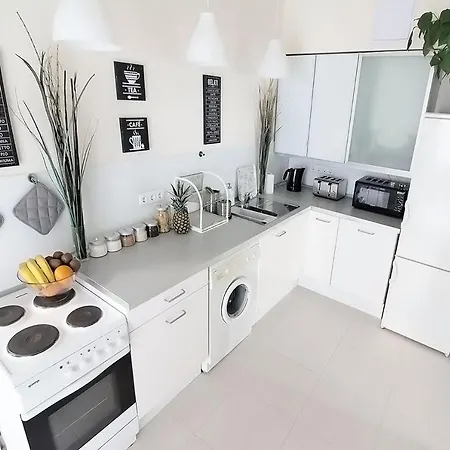 Eotvos Design Appartamento *