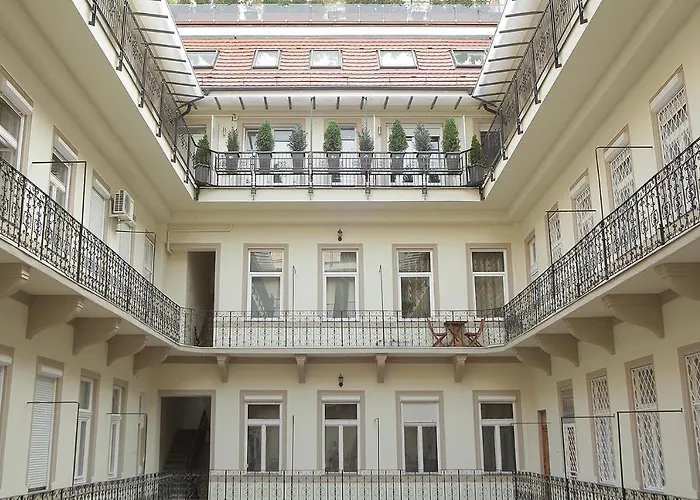 Appartement Eotvos Design
